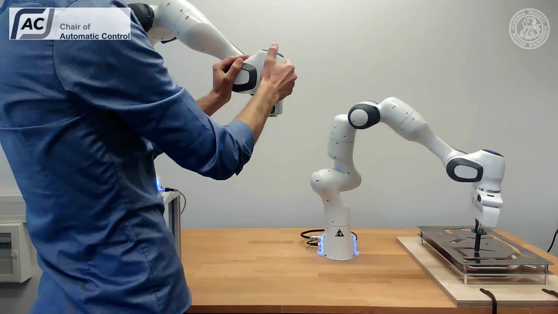 Robot arm teleguiding with force feedback - #1 LRT Robotics Hackathon preview image