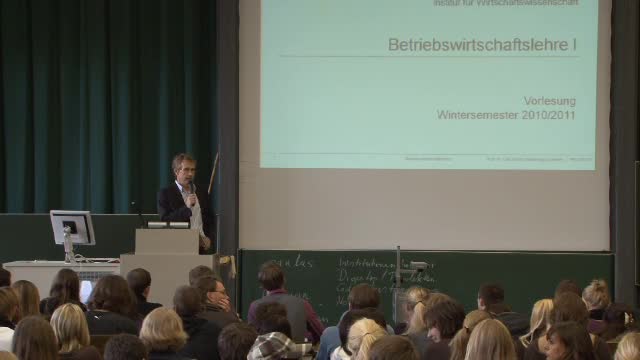 Betriebswirtschaftslehre I preview image