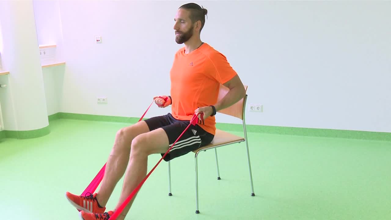 Krafttraining - Fortgeschrittene leicht - Rudern mit Theraband preview image