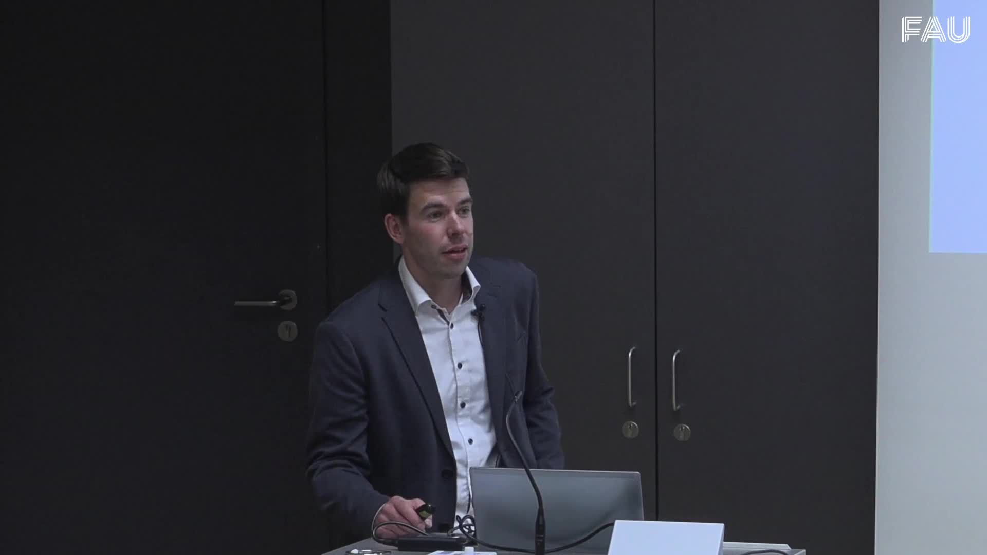 Suprapartikel: Nanomaterialien 2.0, die die Grenzen klassischer Materialeigenschaften sprengen und Materialien „intelligent“ machen können preview image