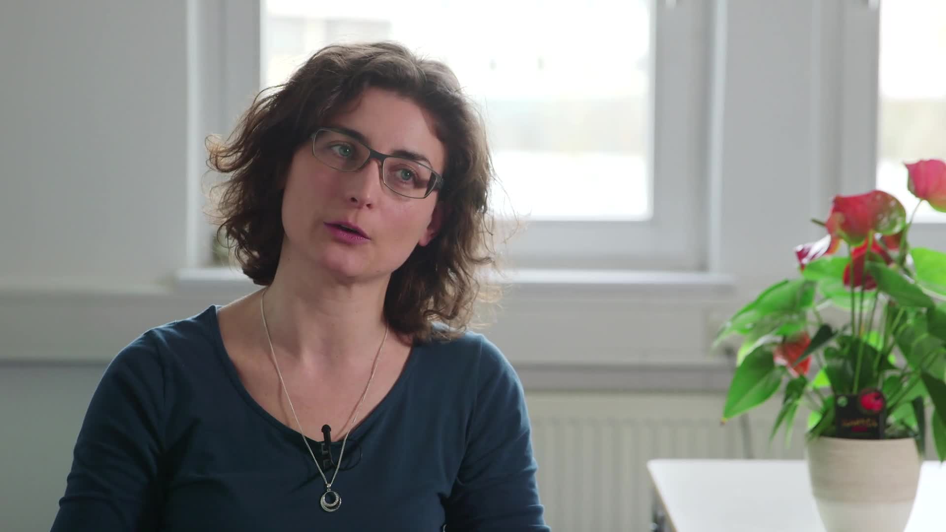 Prof. Dr. Susanne Bruckmüller - Wie hängt Sprache mit Denken zusammen? preview image